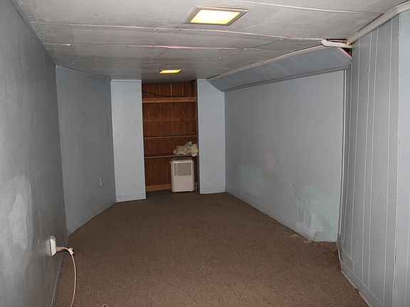 Small finished basement area