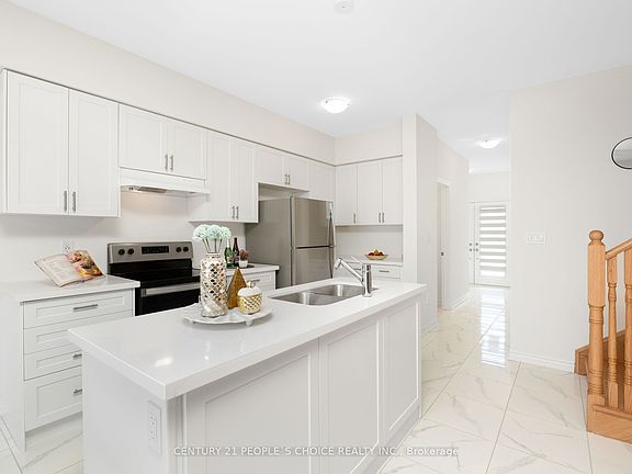 5th image of 18 Heming St