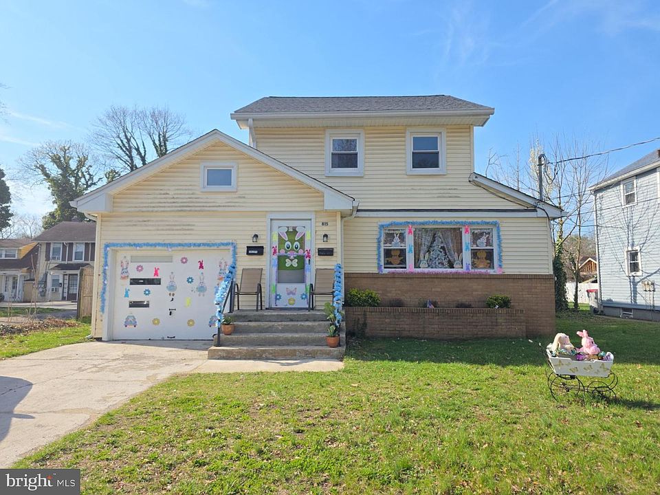 1st image of 815 Sawyer Ave