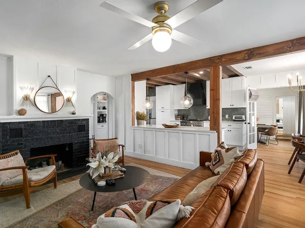 502 N Orange St, Fredericksburg, TX 78624