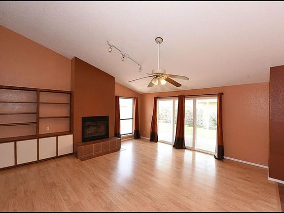 3rd image of 5900 Oleaster Dr