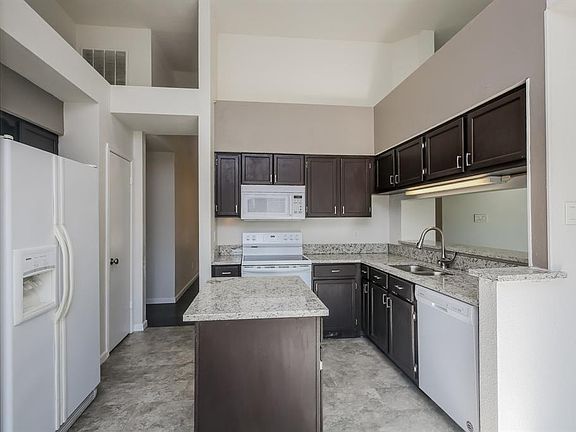 4th image of 8008 Tulane Dr