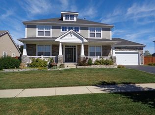 188 Atwell St, Elgin, IL 60124