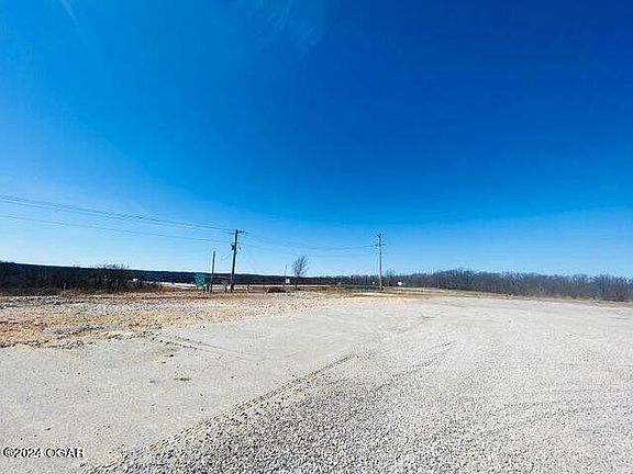 3rd image of Tbd W 28 Acres West State Highway 90