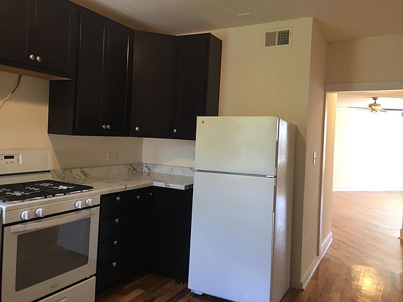 2nd image of 2053 N California Ave #3