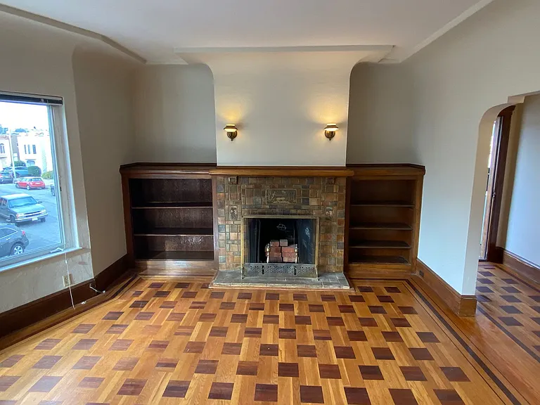 42 Castle Manor Ave — Photo 12