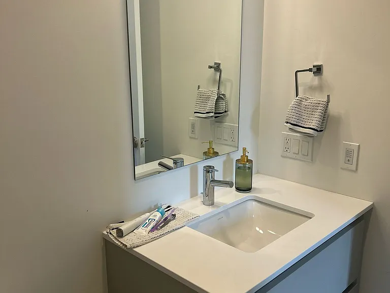 405 Dundas St W #311 — Photo 18
