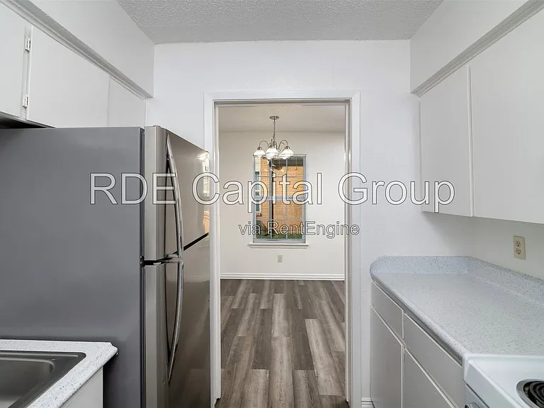 7054 Glenview Dr #66 — Photo 6