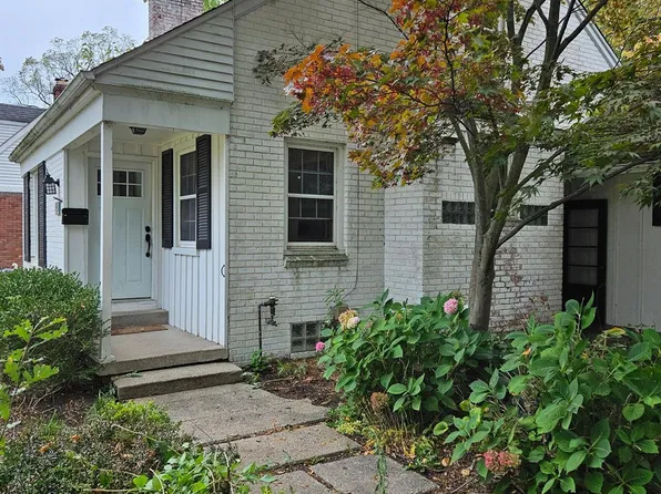 160 Riverside Dr, Mount Clemens, MI 48043