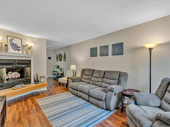 5th image of 112 Windward Dr SW #112