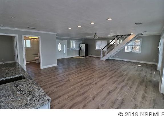 4th image of 1208 N Peninsula Ave