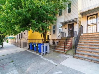 1911 Matthews Ave, Bronx, NY, 10462