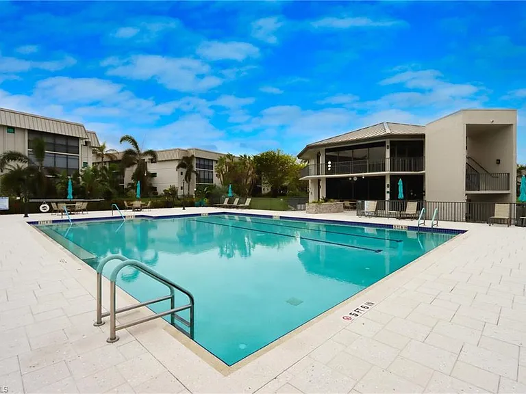 788 Park Shore Dr #E14 — Photo 22