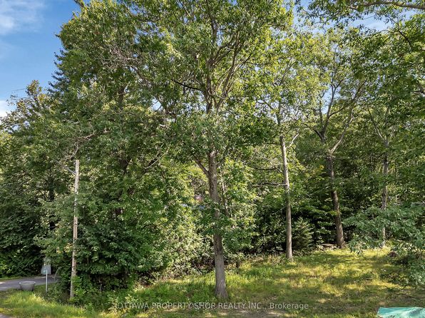 675 Bayview Dr, Ottawa, ON K0A 3M0