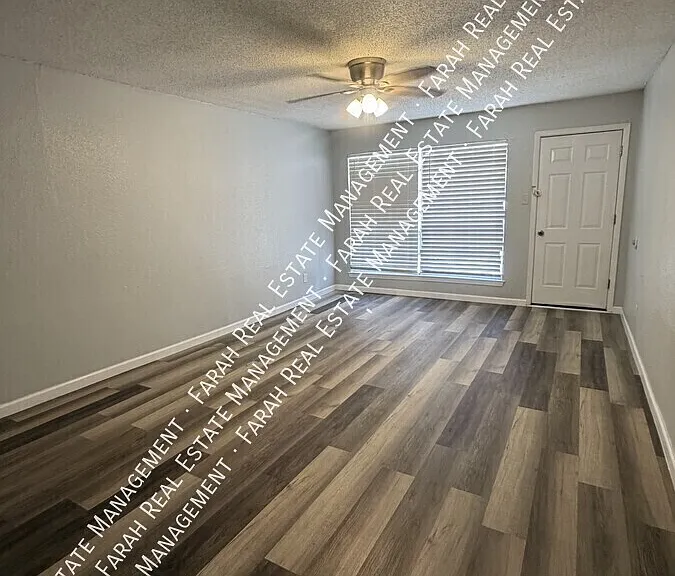 6016 Westridge Ln #405 — Photo 2