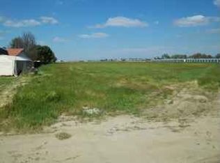 1252 W Grangeville Blvd, Hanford, CA 93230