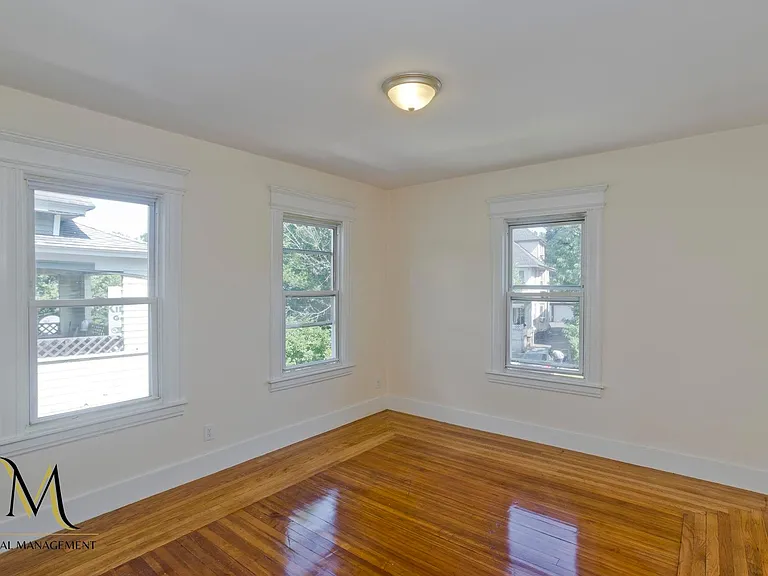 20 Sachem St — Photo 14