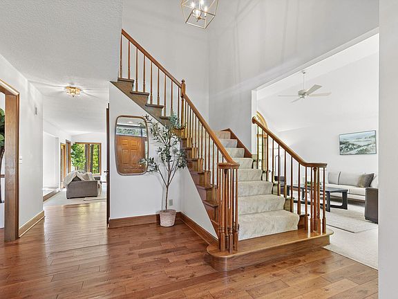 2nd image of 1299 Stratford Woods Dr