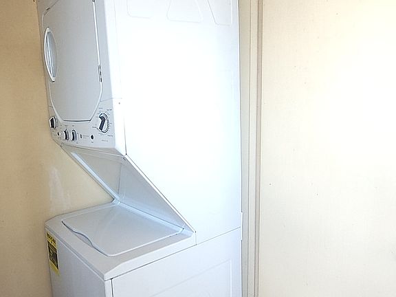 4th image of 3131 W Cochise Dr #264-1