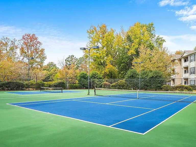 Tennis and Pickleball Courts at Lake St James Apartments in Conyers