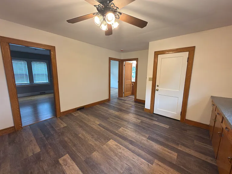 573 Spruce St — Photo 8