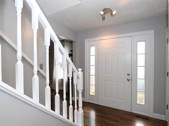 3rd image of 7768 Mitchell Park Dr