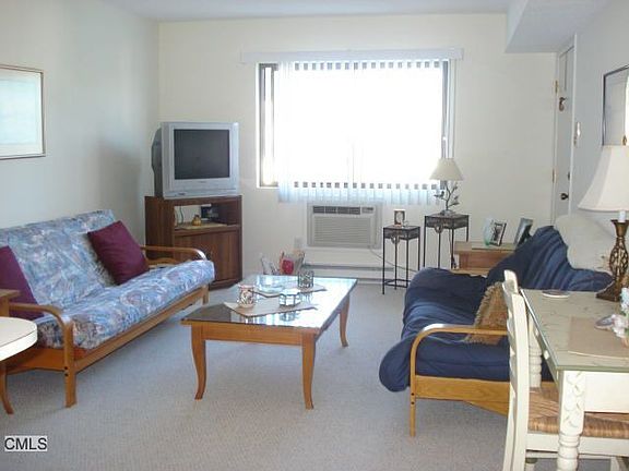 4th image of 330 Savin Ave #34