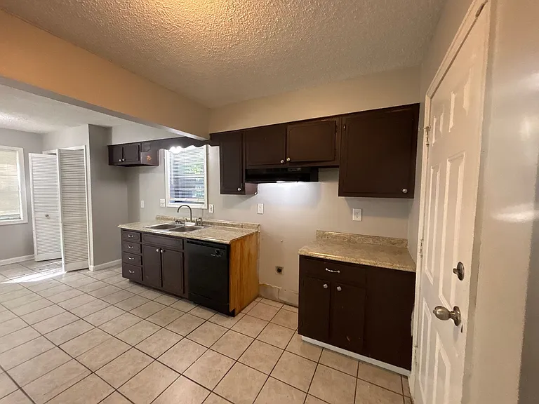 4199 Bacon St — Photo 15
