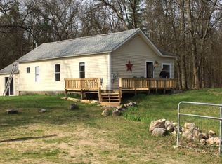 2206 E Buchanan St, White Cloud, MI 49349