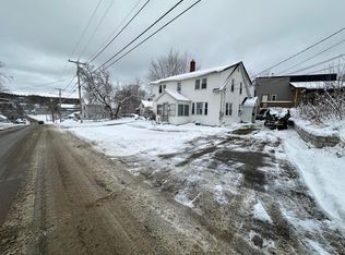 104 Liberty St, Dexter, ME 04930