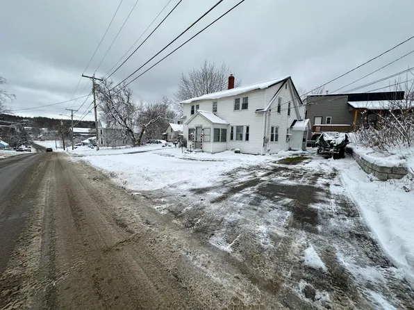 104 Liberty Street, Dexter, ME 04930