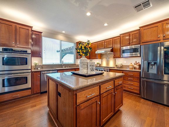 5th image of 4028 Morningview Way