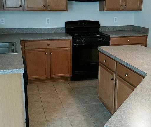 4th image of 9613 Hazelbrook Ct