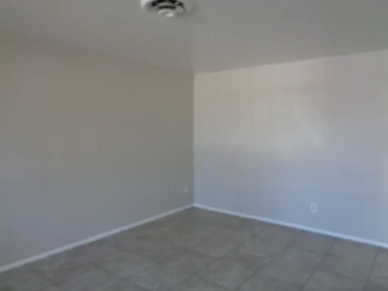2604 W Pierson St — Photo 6