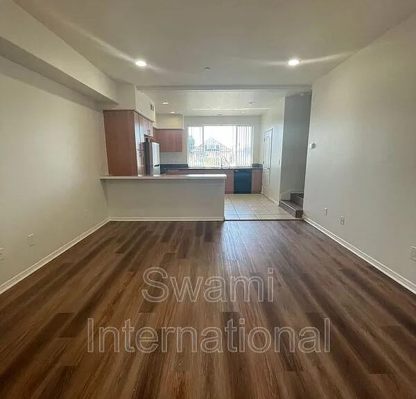 5010 S Figueroa St — Photo 7