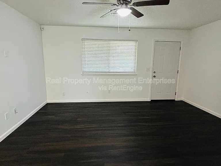 633 Lotus Ave — Photo 16