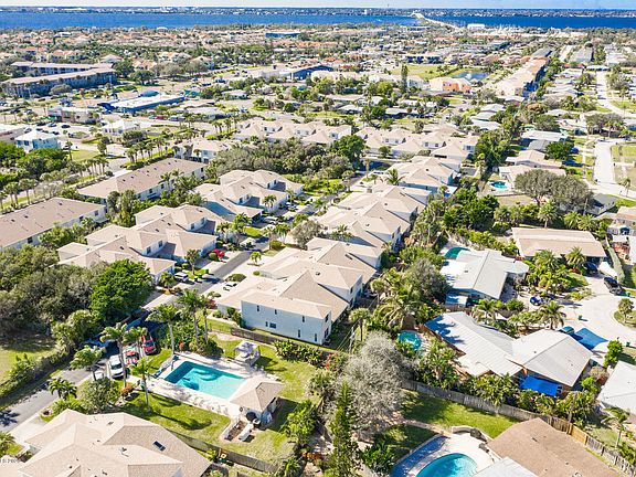 3rd image of 274 Coastal Hill Dr
