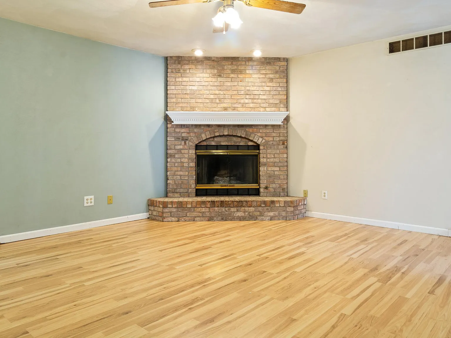 3 bed, 1700 sqft, $2,500 — Photo 3