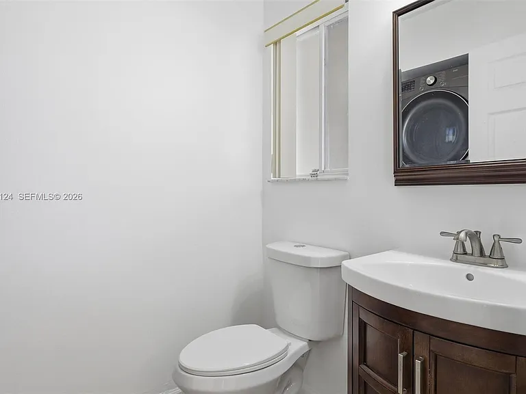 17530 SW 139th Ct — Photo 5