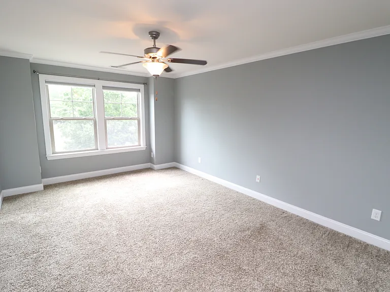 1428 Providence Green Ln — Photo 23