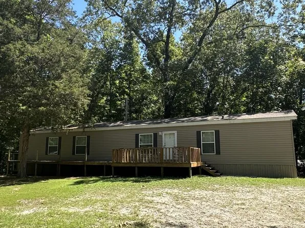 497 River Oaks Dr, Springville, TN 38256