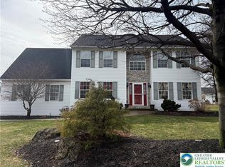 1022 Covered Bridge Xing, Allentown, PA 18104