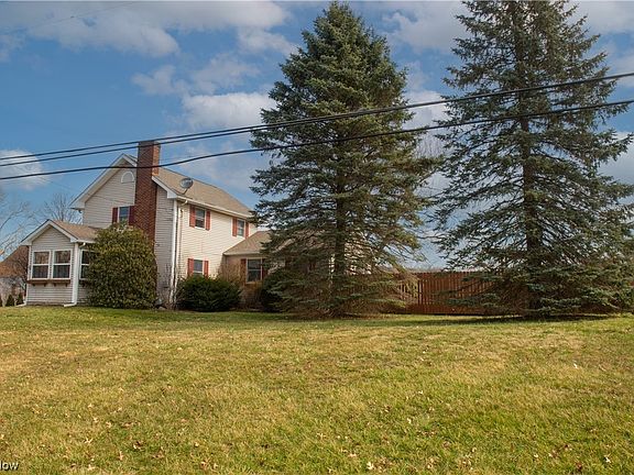 4th image of 2210 N Ellsworth Ave