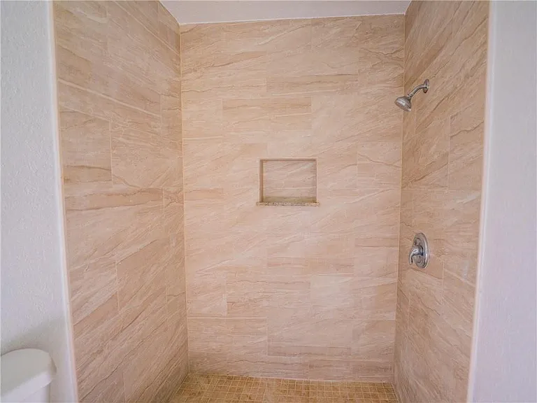 5332 NW 29th Ct — Photo 23