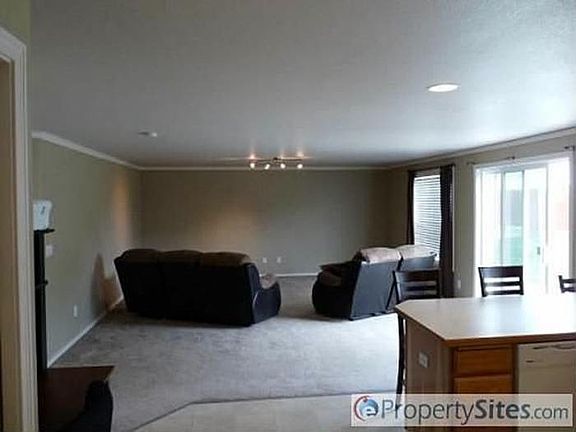 3rd image of 4405 Finnhorse Ln