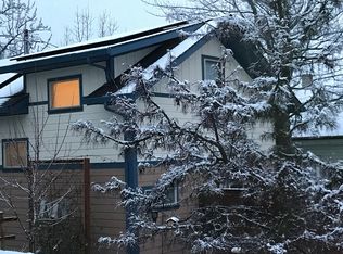 120 6th St, Ashland, OR 97520