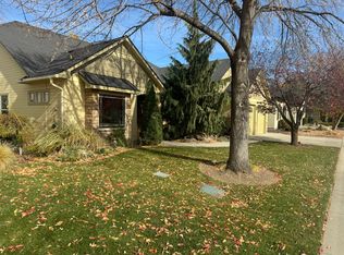 2646 E Piccadilly Ln, Eagle, ID 83616