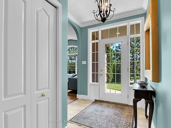 5th image of 6983 Lakes Park Dr
