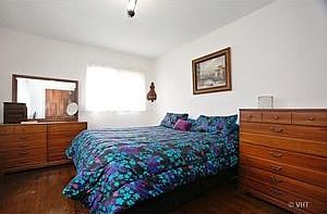4th image of 244 N Park St