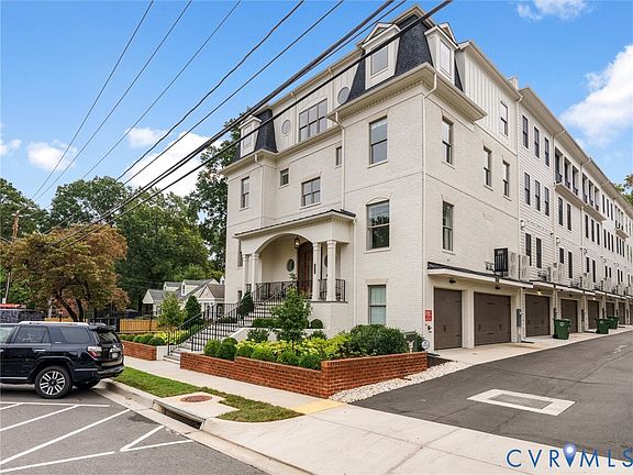 3rd image of 511 Libbie Ave #A